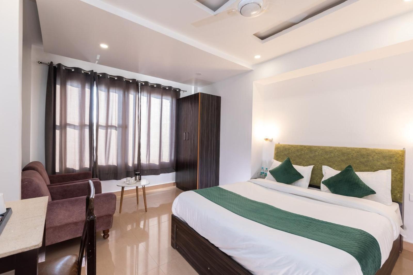 Hotel Park Royale Inn 무소리에 객실 사진