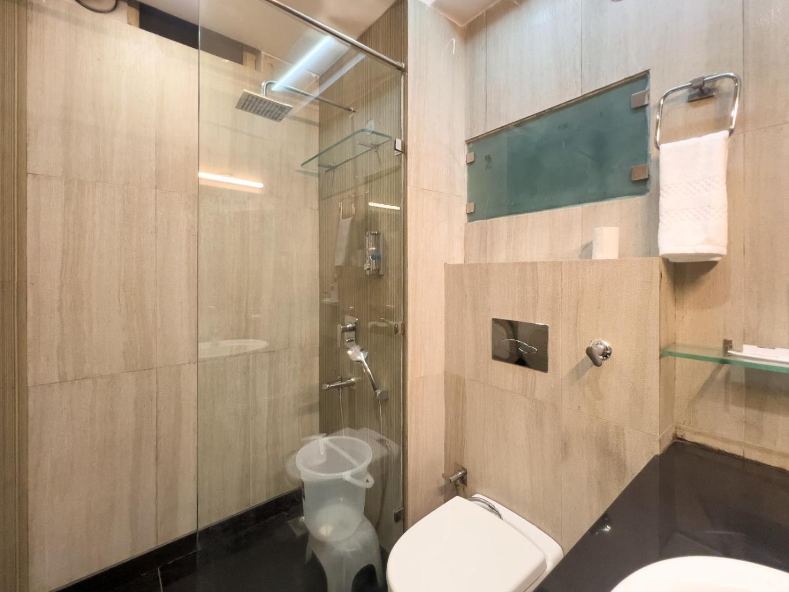 Hotel Park Royale Inn 무소리에 객실 사진