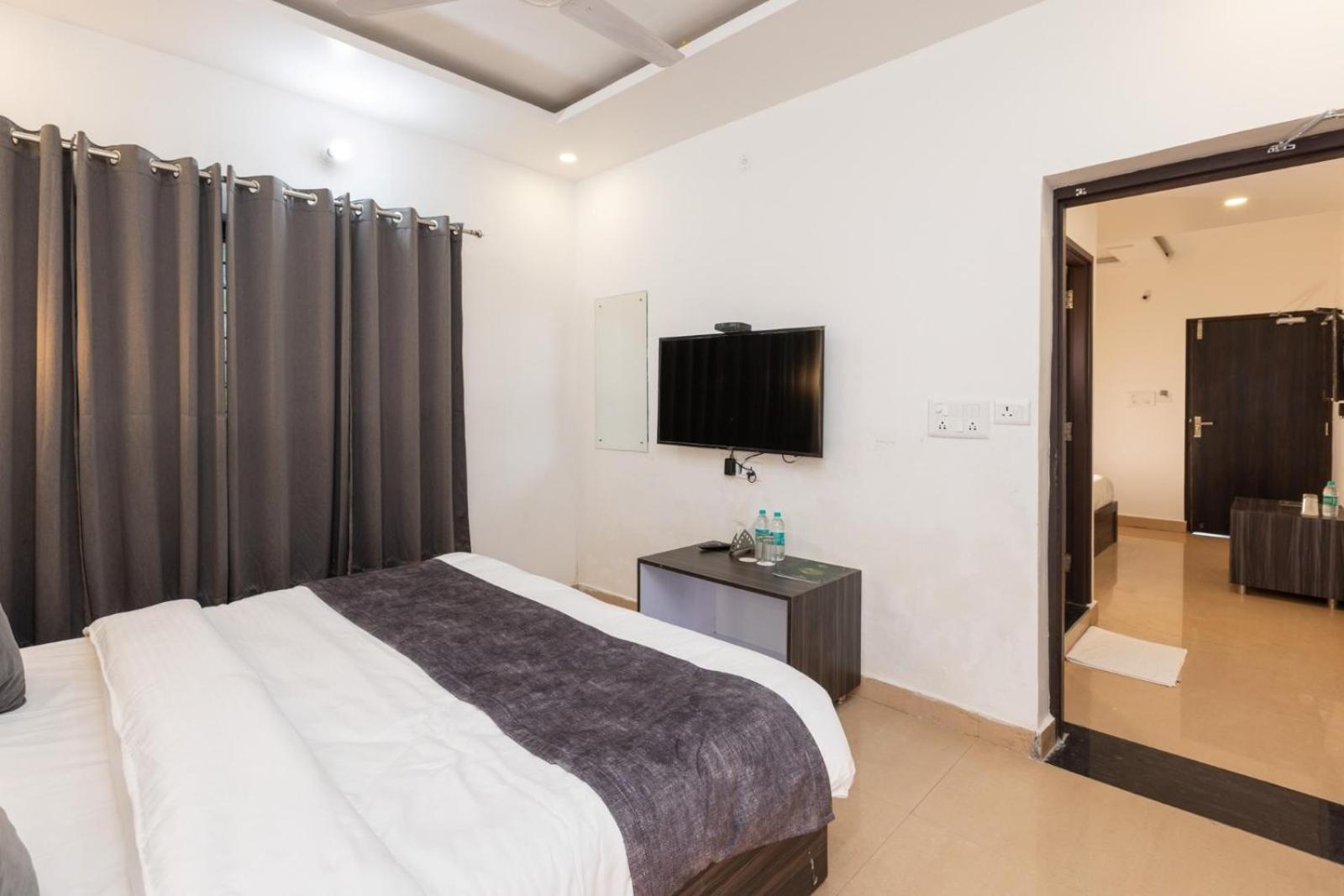 Hotel Park Royale Inn 무소리에 객실 사진