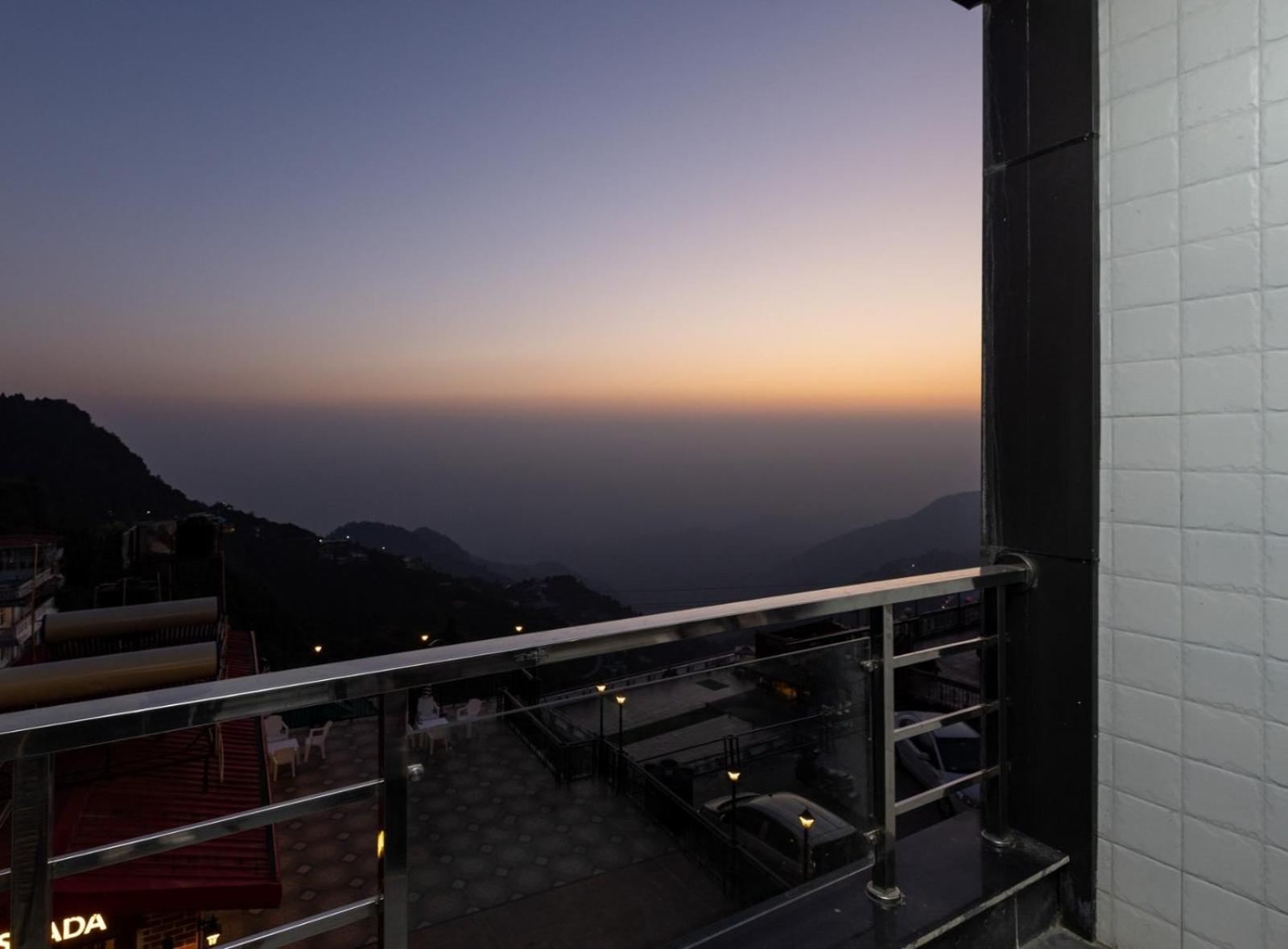 Hotel Park Royale Inn 무소리에 객실 사진