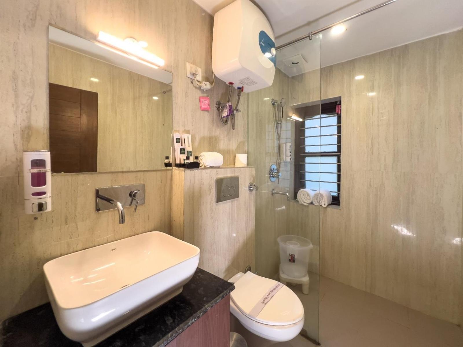 Hotel Park Royale Inn 무소리에 객실 사진
